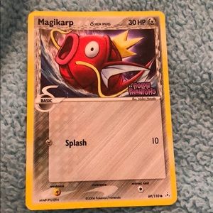 Im selling a magikarp Pokémon card